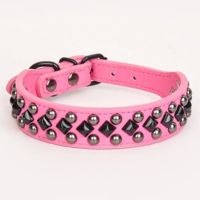 Collier chien cuir rivet argent rose